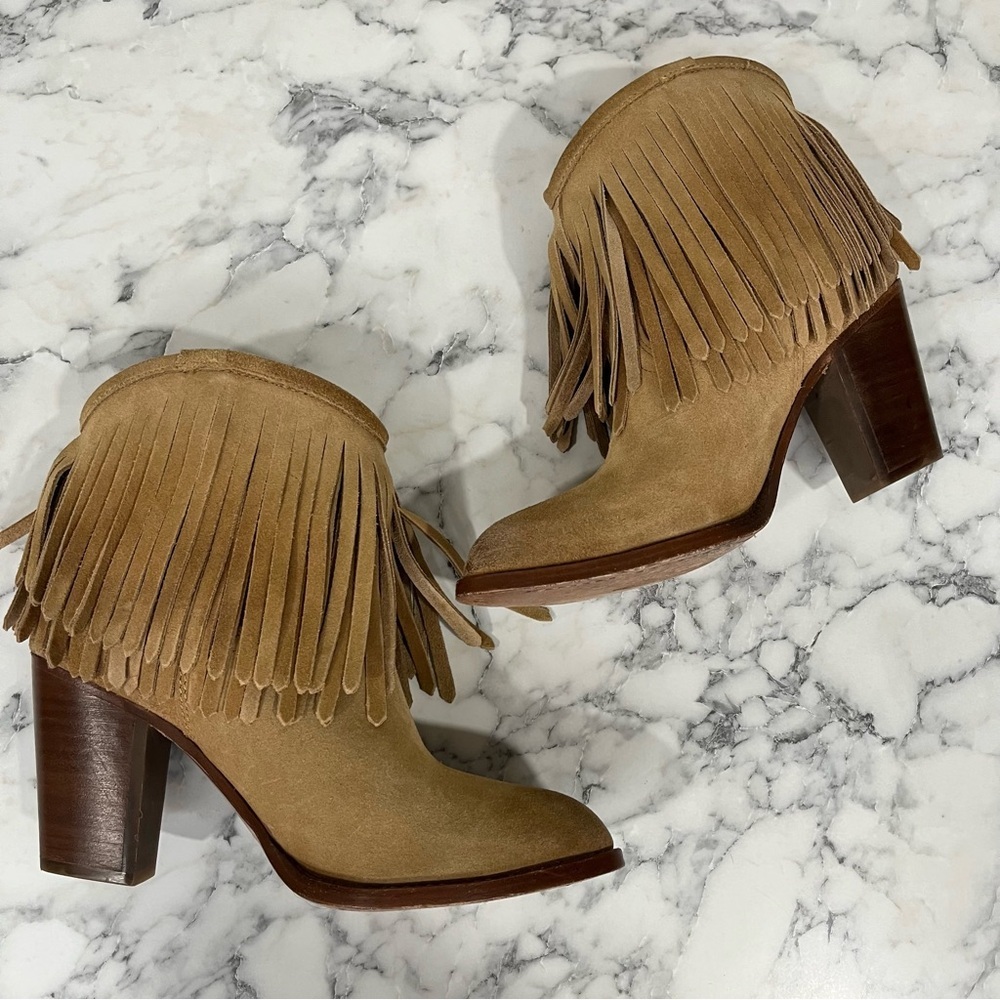 Frye Ilana Fringe Suede Tan Short Bootie Ankle Boots in Sand Western Size 8B - Picture 8 of 11